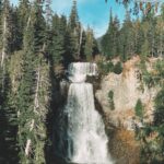 Lisseth Chavez Instagram – Chasing waterfalls in Whistler 🖖🏽 #Alexanderfalls #Shannonfalls