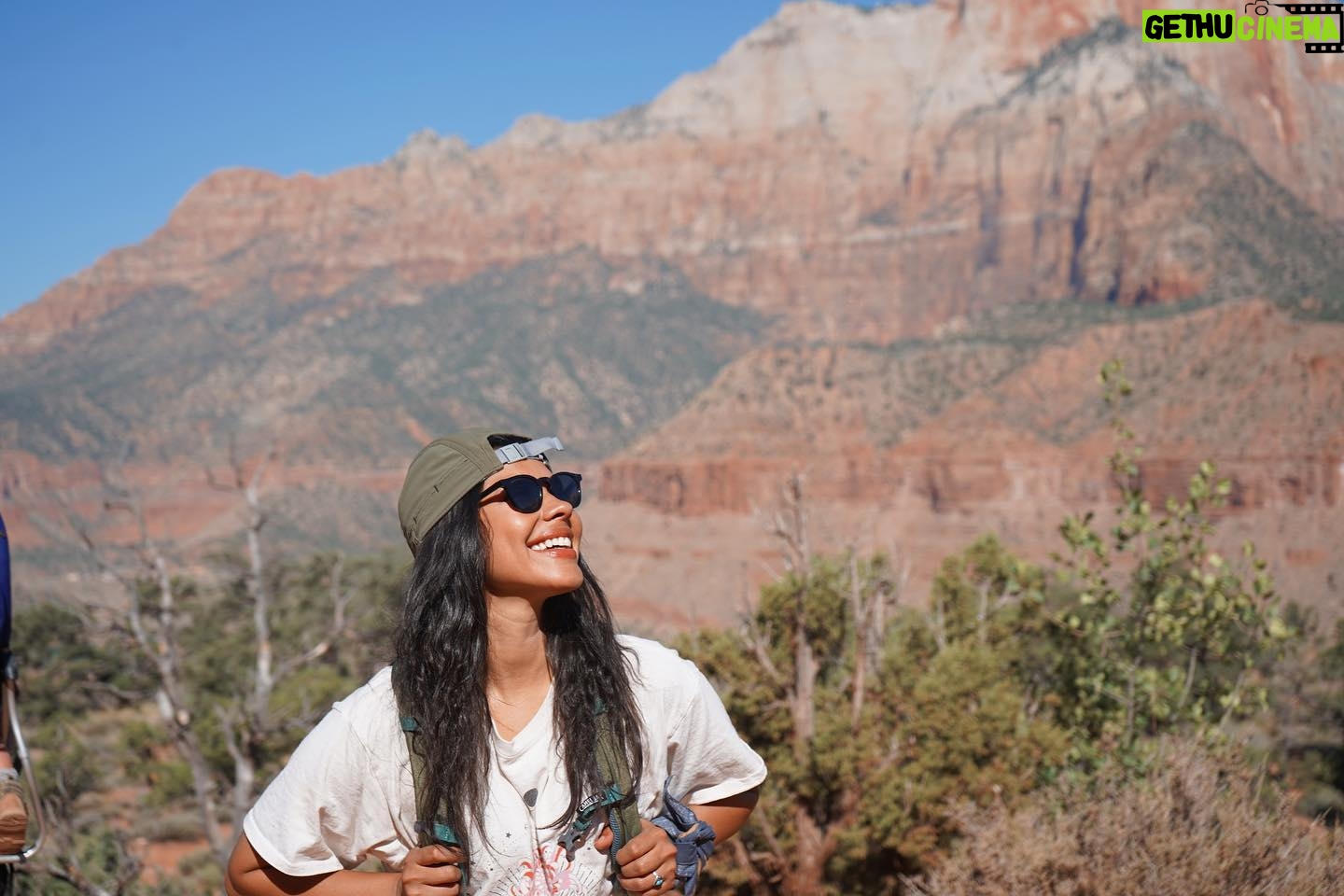 Lisseth Chavez Instagram - Zion♥️One of the most beautiful places my eyes have ever seen⛰ #zion