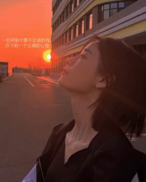 Liu Yase Instagram - 活着，真好啊！！！
#你想活出怎樣的人生 #宫崎骏