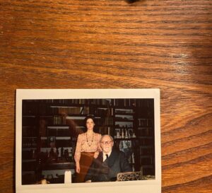 Liv Lisa Fries Instagram - It has been in incredible experience to shoot FREUD‘S LAST SESSION with @anthonyhopkins as Sigmund Freud and me as his daughter Anna Freud 💥🙏 thanks everyone involved @jodiannebalfour 💕 and the director Matt Brown 🙏 and cinematographer @bensmitharddop