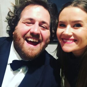 Live Nelvik Instagram - Hei! Jeg har også en takketale. Takk for årets @p3gull, og for at dere, @nrkp3's lyttere er verdens beste, fineste og varmeste mennesker. Takk til artistene som gjør oss stolte over å være norske, takk til verdens beste produksjon, og kollega/bror @ronnybaa. Deg elsker jeg, men det visste du jo.