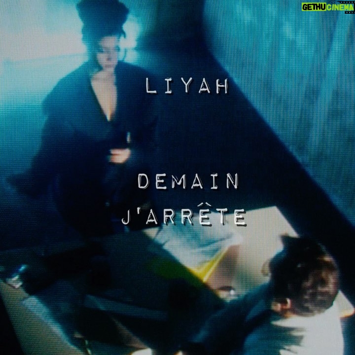 Liyah Dia Instagram - Demain j arrête. Lien dans la bio Link in bio Label @artistidesounds Réalisateur @quentin.legallo Ass. Real’ @chloecounut Direction artistique @tatiana_dumabin Directeur de production @jonzy_ow Suivi de production @jimmy__ow Chargée de production @sibylle03 Ass. de production @sandra_pearce_ Set design @jimmecloo agence @bigtime.studio Chef opérateur @mullermaxence Chef electro @jeanriou Electrote Stellina Vitale 1r Assistant camera @thomasambrosilopez 2e Assistante camera @claraguizard Steadycamers Nadym Ben Bakar & Vincent Plaidy Styliste @fanelie_patras Ass. styliste @camperal Makeup @rika_bitton Coiffure @brigittemeirinho Ongles @sun_sarah_noisy Casting par l’agence @models_lane Directeur de casting @mfashionisto Voix off (journaliste) Florence Villeminot Rôle principal masculin @chris.zastera Second rôle masculin @sebastiendeleau Doublure @soniatwill Merci aux figurants paparazzis @idrissblt_ @mikewinchester @sadiksansvoltaire @scander9 @vongemsjaeger et Clyde Chargée de post-production @chrystool Monteur @hugo_breant Étalonneur @guillaume_schmitter Remerciements à @ch_florian pour la caméra analogique. Merci à Chris de chez @rent.yourstyle / Thanks for the BO @balenciaga , @louisvuitton and sunglasses @versace Merci au studio @studio_la_parisienne