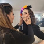 Liz Gallardo Instagram – La Catrina muy emocionada esta, por haber conocido un poco más, del íntimo universo femenino, en una función muy especial. 

💀
|{I}\_🕯️
I/ \
/_ \_
.
.
.
.
.
#diademuertos #díademuertos #diademuertosmx #diademuertosmexico #vagina #mujeres #ximenagonzalezrubio #lizgallardo #lasaparicio #sophiealexanderkatz #losmonologosdelavagina #catrina #catrinas #catrinamakeup #vaginaart #vaginapower #teatro  #eveensler #thevaginamonologues