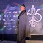 Liz Gallardo Instagram – #tbt de uno de los días más felices en toda mi carrera.  #sep2023 #guadalajara #mycity 

Celebrar los #premiosariel en mi hermosa ciudad, en dos de los recintos más imponentes, importantes , bellos y especiales que nos representan a los tapatíos no tuvo comparación! 
El majestuoso @teatrodegolladogdl lucio en todo su esplendor en esta importante celebración para todo nuestro gremio. 
Así mismo la fiesta estuvo espectacular (como siempre debe ser) en el #InstitutoCulturalCabañas  el más bello espacio posible para una celebración cómo está. 

Nuestro Cine merece todo el glamour y la elegancia que ameritan  unos premios como estos. 
Gracias a @culturajalisco por echar la casa por la ventana para celebrar cómo se debe. 
Gracias a su directora, mi paisana por ser la mejor anfitriona ! 
Gracias @academiacinemx por confiar en mi estado #Jalisco para llevar a cabo este evento. 
EL ARIEL NUNCA MORIRÁ! 
No lo permitiremos ! 
QUE VIVA EL CINE  MEXICANO! 

M hermoso outfit (no es por presumir pero fue uno de los más espectaculares de la noche ) es de la maravillosa diseñadora @karlammdelc  amiga querida y paisana, su bellísima marca @suiteveintiuno 
Mis accesorios fueron de @amorapachegdl y mis  espectaculares aretes de @torcabrand 

 Sobretodo y lo más lindo de la noche , fue encontrarme con gente muy querida que respeto y admiro mucho. Colegas que han sido mi origen de inspiración desde muy joven para dedicarme a esto.  Gracias gracias gracias por compartir colegas ! 

Mi hermana del alma @gadelagarza 
Mi madre chula @lauradeita 
Mi Sobri diabólica @paugaitan 
Mi idola siempre  @ofeliamedina_ 
M director amado de #cincodemayolabatalla @rafalaradirector 
Mi querido viejo amigo @robertososamx 
Uno de mis directores favoritos @alejandrogonzalesinarittu 
La bella y adorada @valeriagiordano7 
Y mi queridísimo paisano , mi #sixtoenvivo @ponchohd 

Y por supuesto mi cómplice de mil aventuras , mi vieja bruja @galatea.gizeht my date 

Los amo mucho a todos ! 🙏🏼🥹🩵🩵🩵🩵🩵🩵🩵

#entrega65ariel #cinemexicano #happines #amigos #picoftheday #smile 📽️🎥🎞️