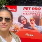 Liz Gallardo Instagram - Estuvimos muyfelices porque nos invitaron al lanzamiento de los nuevos productos para la limpieza de la casa de la súper marca @vileda.mx com los que podremos dejar nuestros hogares libres de molestos pelitos y así disfrutar la compañía de nuestros hermosos peludos ! Tienen que conocerlos porque tienen de todo y con la tecnología más moderna en escobas y trapeadores! Me encantaron!!!!! #viledapetpro #limpiezadelhogar #losanimalistasmexico