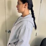 Liz Gallardo Instagram - Así tránsito algunos días de trabajo en la piel de #Filipa y la cabeza en todas partes. ………. Y leí algo por demás acertado que me permite reflectar a la más profunda y escondida Niña interior - mujer exterior que habita en mi. Gracias #mysoulmate por compartirmelo y ponerme ese espejo enfrente de mi. Love u @inchisandrose 🙏🏼✨❤️‍🔥🥰👩🏻‍🤝‍👩🏼 Y gracias al bombón de @marianoo.soria y su familia por este lindo y delicioso detalle! 🙏🏼😍✨ Gracias también an mis cómplices de cada día @zoewater que me acompañan e hidratan siempre en mi trabajo con este, su nuevo y delicioso producto con electrolitos #zoewaterelectro simplemente delicioso!!! 🤨😋😋 Y P.D. Extraño a mis amigos que se fueron ya ….. faltan muchas personas especiales aqui . Como este que canta divino por acá …… Te extraño sin control #esgus #lizluz 😔😔😔💔💔💔 @cerati #porsiempre #nochedenostalgia #nochederecuerdos