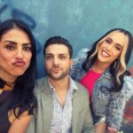 Liz Gallardo Instagram - #diadegrabaciones entradas @elamornotienerecetaof Feliz y agradecida de compartir con esta gente bella , chambeadora y talentosa! Ya pronto estrenamos! No se la pierdan! 📺🎥🙏🏼✨🫶🏼🎁 #canaldelasestrellas #Feb19 8:30pm Síganme en mi TikTok LIZGALLOGALLARDO donde compartiré más videos detrás de cámaras!