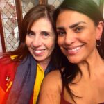 Liz Gallardo Instagram – #DiadeReyes con estos mujerones! 
@elizabethguindi @pedretgina @vicky.araico 
Nos faltaron varias pero siempre están presentes en especial nuestra florecita real @la_rebeccajones 
Las extrañamos hermanas #florecitasrockeras
Nuestra amistad continúa………
@alejandraleytv @ximenaayala @taliia_marcela 

Gracias @vicky.araico querida por invitarnos a tu hermoso hogar……… 

#doñaflorysusdosmaridos @televisa