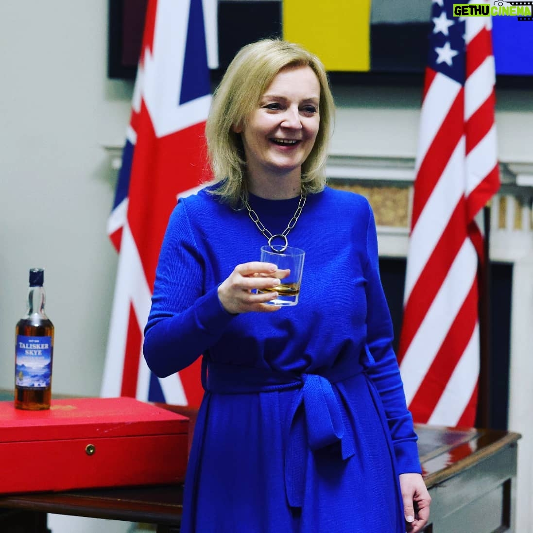Liz Truss Instagram - Delighted that our iconic Scotch can now go tariff-free to the πΊπΈ. #cheers #highspirits π₯π₯π₯
