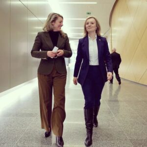 Liz Truss Instagram - At NATO Summit with our close Canadian allies. We are stepping up support to Ukraine. 🇬🇧🇨🇦🇺🇦