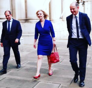 Liz Truss Instagram - Delighted to be appointed Foreign Secretary. #globalbritain 🇬🇧 🌎