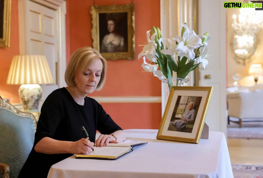 Liz Truss - 36.2K Likes - On behalf of a grieving nation I offer my deepest condolences on the passing of Her Majesty.
She was the rock on which modern Britain was built.
The thoughts of this government and this nation are with His Majesty The King and his family.