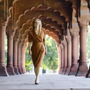 Liz Truss Instagram - In the great democracy of India. #redfort #delhi