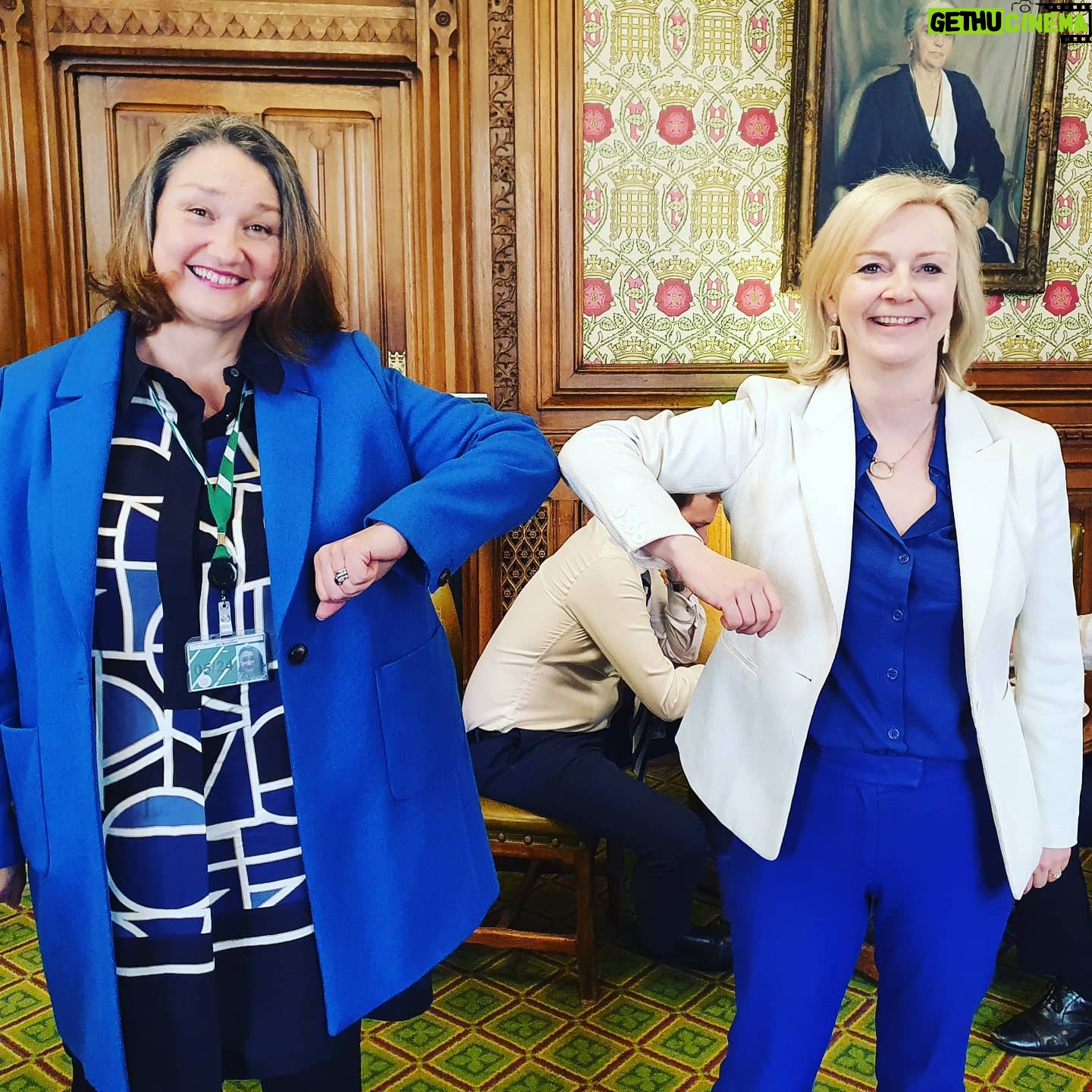 Liz Truss Instagram - Meeting our newest MP Jill Mortimer. #hartlepoolhero #trueblues
