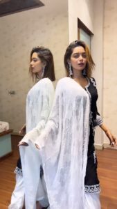 Actress Liza Sarkar HD Instagram Photos and Wallpapers June 2024