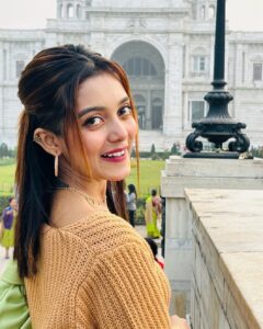 Actress Liza Sarkar HD Instagram Photos and Wallpapers April 2024