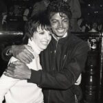 Liza Minnelli Instagram - Happy Birthday @michaeljackson Be sure to leave a birthday greeting for the King of Pop here. #lizaminnelli #michaeljackson #kingofpop #happybirthday #happybirthdaymichaeljackson #blackandwhite #music #legend #icon #instapic