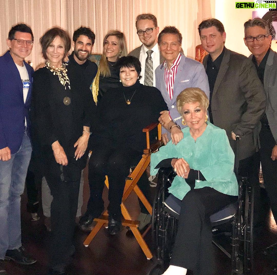 Liza Minnelli - 5.1K Likes - Darlings, I had such a marvelous time, this weekend with some truly wonderful friends! ♥️😘
Mitzi, you were fabulous singing for me, I loved it and Michael, my baby, playing piano for all of us... I love you!
#lizaminnelli #mitzigaynor #michelelee #darrencriss #michaelfeinstein