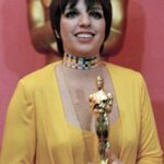 Liza Minnelli Instagram - Who’s watching the #Oscars tonight? @theacademy #academyawards #cabaret #bestactress