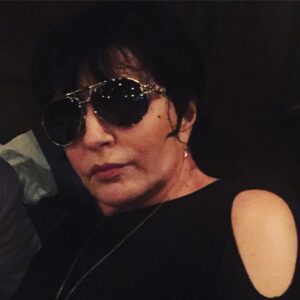 Liza Minnelli Instagram - I’m back, baby! I took a break from @instagram long enough. I missed you ALL #imback #lizawithaz