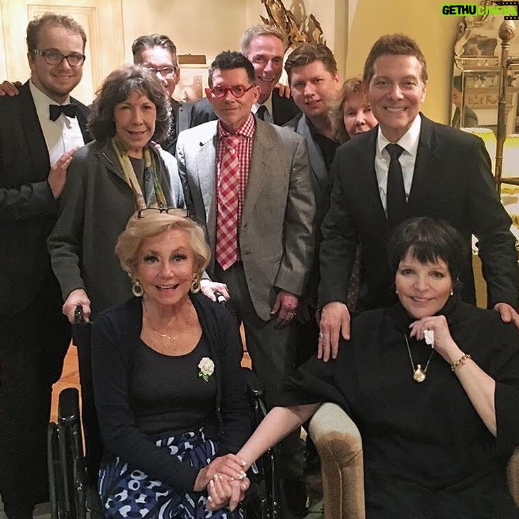 Liza Minnelli - 5.1K Likes - Mitzi, I love you, darling! 😘 I can’t thank you enough for having us over to celebrate your new home! That fabulous Playbill from my Coconut Grove debut brought back a flood of memories! I can’t believe that you were there with Jack Bean! ☺️
@themitzigaynor @michaelfeinsteinsings #lizaminnelli #mitzigaynor #lizawithaz #lilytomlin