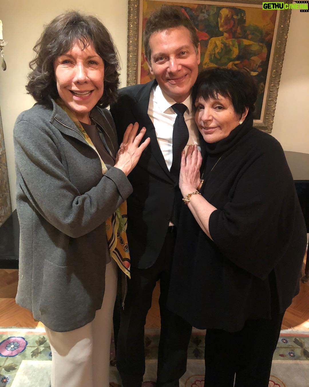 Liza Minnelli - 8.4K Likes - What a night! One I never want to forget. My darling, Mitzi Gaynor had us over for dinner along with Lily Tomlin. Fabulous dinner to boot. I love you, Mitzi, and thank you for the picture with Lily and my baby, Michael!
#lizaminnelli #mitzigaynor #lilytomlin #michaelfeinstein @themitzigaynor