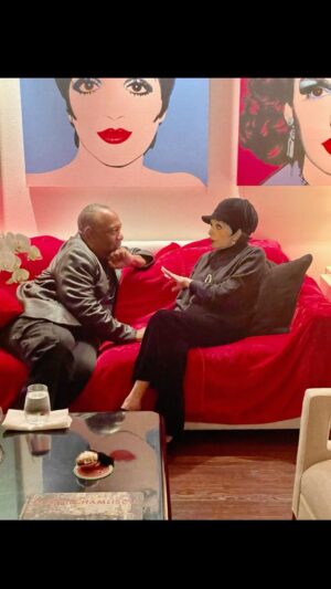 Liza Minnelli Instagram - Darling Jason, let’s light up the candles on your birthday cake! Thank you for bringing sparkle and new energy into my world. I love it and baby, I love you.