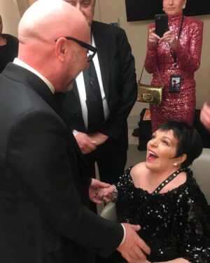 Liza Minnelli Instagram - I was so thrilled to perform for and meet the designer, Domenico Dolce, of  @dolcegabbana! Brilliant, brilliant man! 😘
#domenicodolce #dolcegabbana #altasartoria #fashionshow #nyc @rainbowroomnyc #designer
