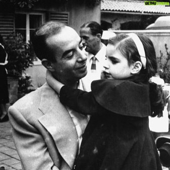 Liza Minnelli - 8.7K Likes - Happy birthday, daddy♥️♥️♥️😘😘 #VincenteMinnelli #lizaminnelli #lizawithaz
