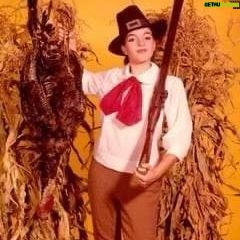 Liza Minnelli - 5.4K Likes - Howdy, pilgrims. Happy Thanksgiving!