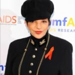 Liza Minnelli Instagram - #lizaminnelli #worldaidsday #worldaidsday2016 #redribbon #amfar #tbt