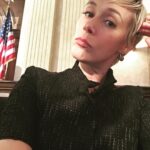 Liza Weil Instagram - BONNIE contemplating her season 4 strut... #HTGAWM