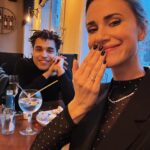 Lize Feryn Instagram - JARIG, VERLOOFD ÉN EEN GARGAMELKOSTUUM GEKREGEN! TOPDAG! 😍🥳💍 #31
