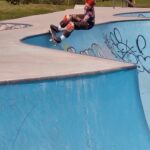 Lizzie Armanto Instagram – Little Sesh at my favorite park. Also skating @Axelcrusher @Vans. 💘
📱 @doggydagger