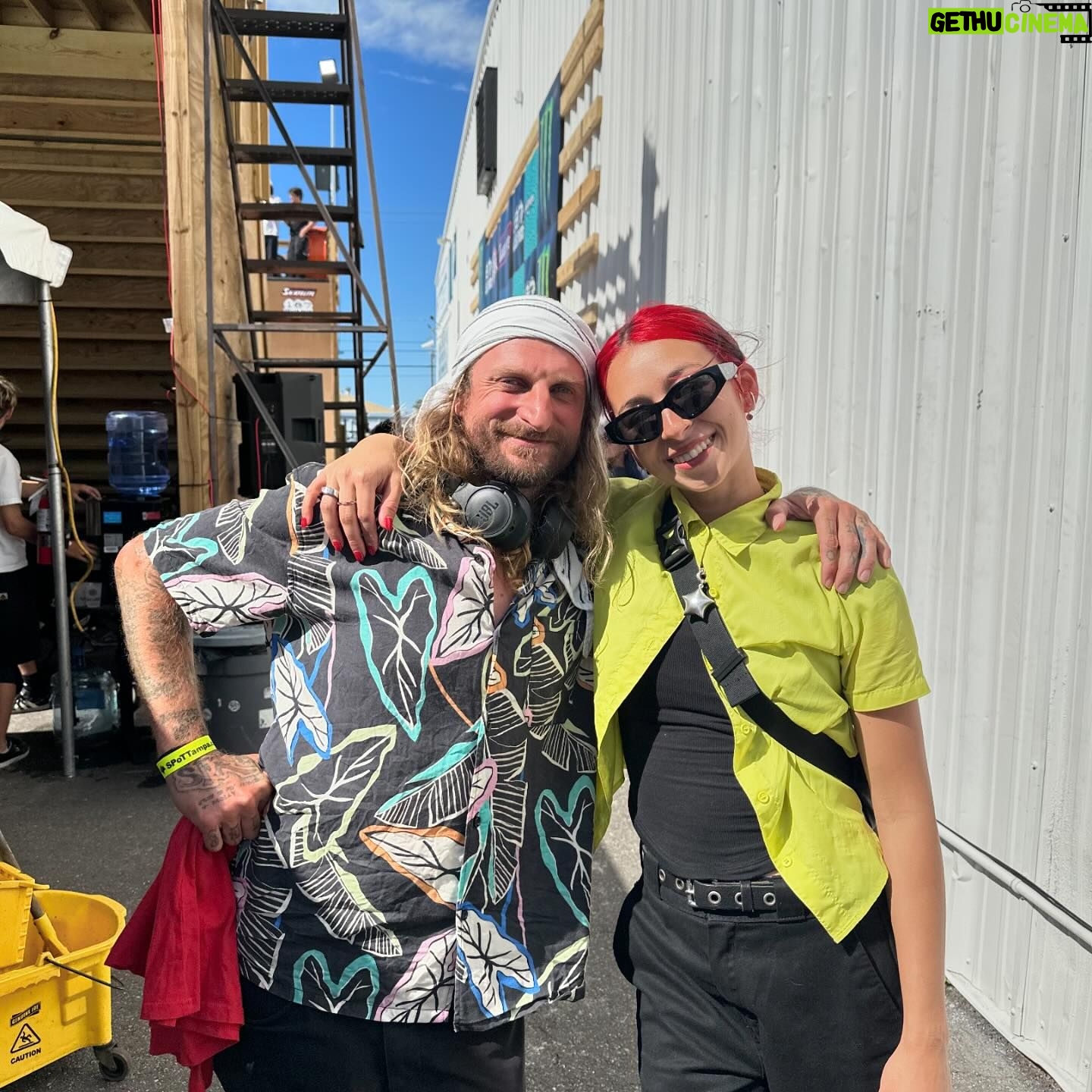 Lizzie Armanto Instagram - Congrats @spottampa on 30 yrs! 📣🛹 Loved getting to see old friends & make news ones. Going to events like these remind me why i love skateboarding. 💚⚡️ Thx @monsteryenergy for sending me out. Love always.