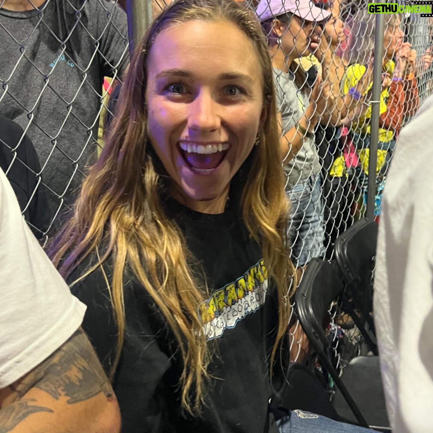 Lizzie Armanto Instagram - Congrats @spottampa on 30 yrs! 📣🛹 Loved getting to see old friends & make news ones. Going to events like these remind me why i love skateboarding. 💚⚡️ Thx @monsteryenergy for sending me out. Love always.