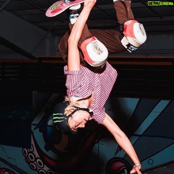 Lizzie Armanto Instagram - @WoodwardCamp & @woodwardwest is calling your name. 💥📣 Secure your spot now & let the countdown begin. Tag a friend you’d wanna go to w/ in the comments! #woodward #skateboading