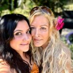 Loana Petrucciani Instagram - Très belle rencontre 💕 bisous 😘 💕 love mes loulous 💕💕💕💕 💖💖💖 💖 💖💖💖💖💖💖💖💖 ✨🌺🌺 💕 💖 loana #beauty ##frenchgirl #miroir #naturalmakeup #loveyou #influenceuse #romantic #women #selfie #love #heart #sweet #friends #blondebombshell #love #heart #sweet #friends #blondebombshell #🧡