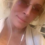 Loana Petrucciani Instagram – Bonne nuit mes loulous ❤️❤️ 💞💞💞 Gros bisous 🫶🫶🫶🫶 Love U 🩷🩷🩷🩷🩷 💕💕💕 💖💖💖 💖 💖💖💖💖💖💖💖💖 ✨🌺🌺 💕 💖 loana #beauty ##frenchgirl #miroir #naturalmakeup #loveyou #influenceuse #romantic #women #selfie #love #heart #sweet #friends #blondebombshell  #love #heart #sweet #friends #blondebombshell #🧡