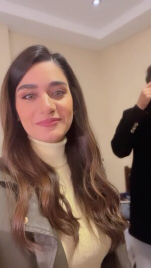 Lobna Ezzat Instagram - تفتكرو كان معايا مين أنهاردة من ولاد عابد وتفتكرو بنصور أيه؟
#أولاد_عابد 
#احفاد_عابد
@ehabfahmyoffical 
@mustafaroshdi.official 
#رياض #عبدالله #ايهاب_فهمي 

#fyp #fypシ  #instagram