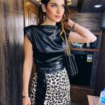 Lobna Ezzat Instagram - الحمد لله ❤️ بسم الله توكلنا علي الله مسلسل #الونش مفاجئة باذن الله ...من الشخصيات اللي حبتها جداً وباذن الله تحبوها وتكون مختلفه إخراج الأستاذ @somaasomaa4288 تأليف العبقري الأستاذ @ahmedabdelfattaharesto إنتاج @synergy.tamermursi بطولة النجم @mohamedragabacc @ehabfahmyoffical @mahmoudmoghny بشكر كل فريق العمل الجميل و يا رب ينال إعجابكم ويليق بيكم زي ما ديماً بوعدكم ب دا 🙏🏻 الساعة 9 مساءً علي قناة الحياة و11 مساءً علي قناة أبو ظبي #مشوار_الونش
