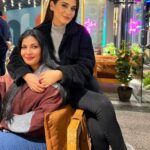 Lobna Ezzat Instagram - وراء كل خير أمي ...بحبك يا أمي love you mamy 👩‍👧♥️