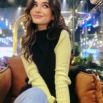 Lobna Ezzat Instagram - Swipe to smileee🐝
