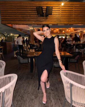 Lobna Ezzat Instagram - Summer vibes🐚🌘