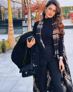Lobna Ezzat Instagram -