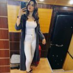 Lobna Ezzat Instagram - كل سنه وأنتم طيبين جميعاً 🌙🤍 #رمضان