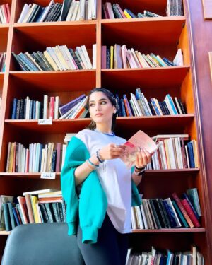 Lobna Ezzat Instagram - 📚🤍✨