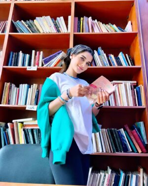 Lobna Ezzat Instagram - 📚🤍✨