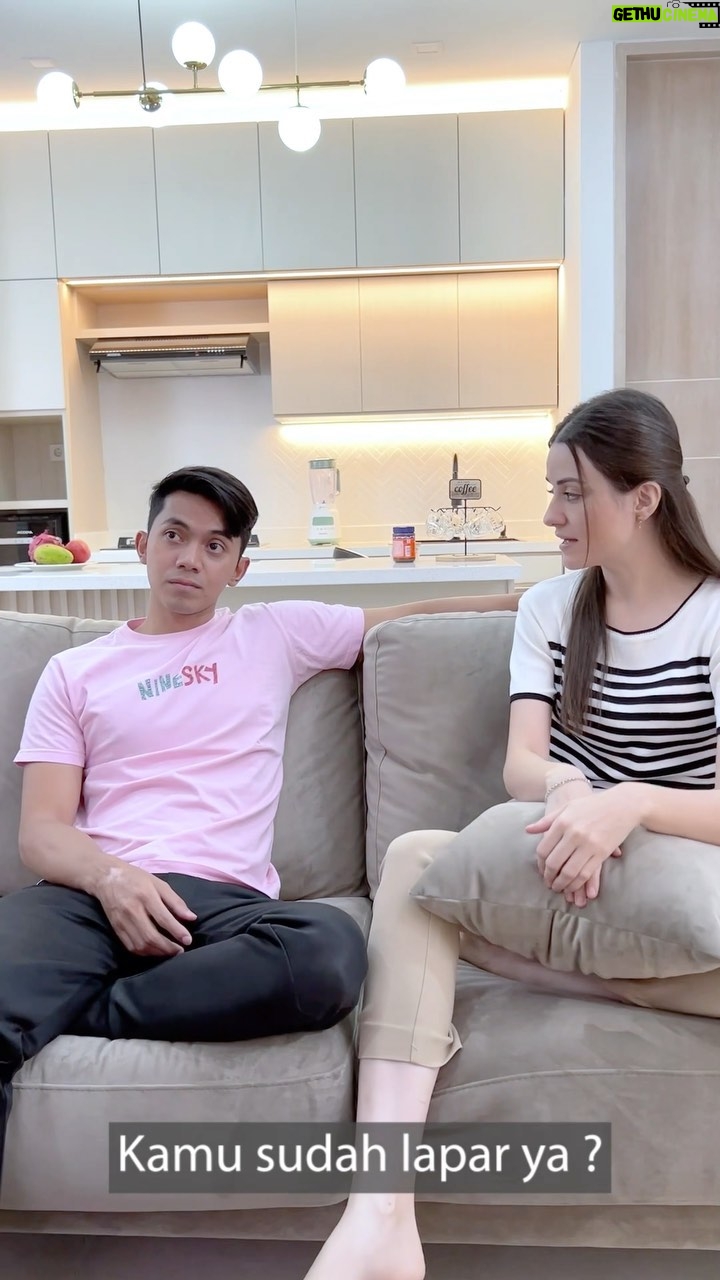 Loide Christina Teixeira - 12K Likes - GIMANA PUASA NYA HARI GAES ???
MASIH PADA KUAT KAN ?
#eps2mencarihilal