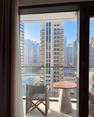 Lola Instagram - ✨Dubai Dump🤍